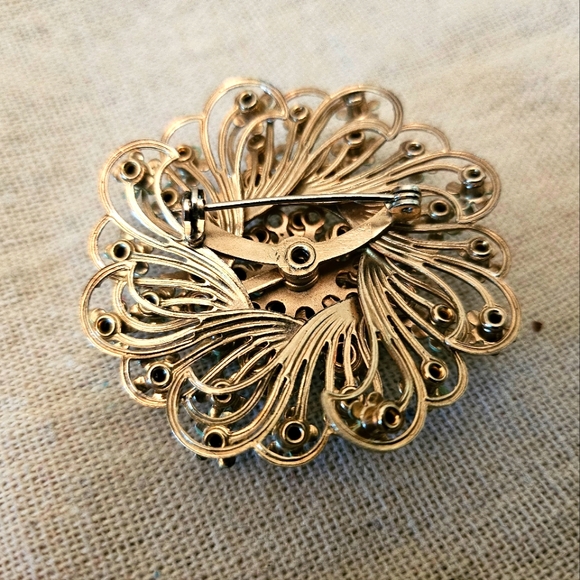 Vintage Embellished Gold & Turquoise Motion Flower Brooch | Size OS - Picture 2 of 9